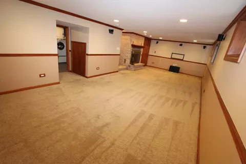 Living - 2053 Cedar St, Des Plaines, IL 60018 photo 3 of 4