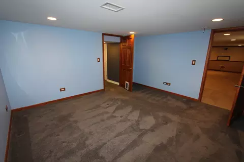 Other - 2053 Cedar St, Des Plaines, IL 60018 photo 7 of 11