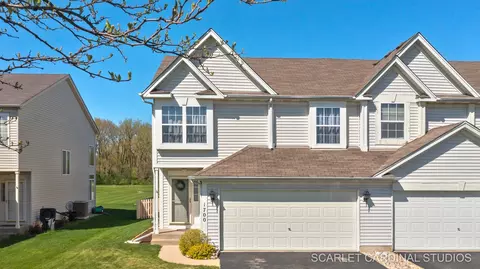 1700 Peachtree Dr, Lockport, IL 60441