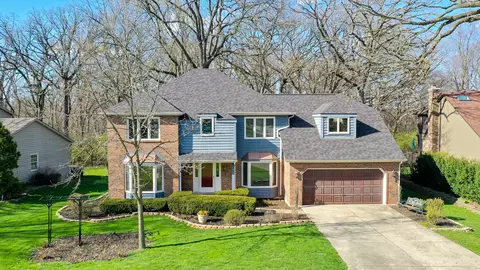 5141 Barnwall Ct, Lisle, IL 60532
