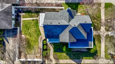 Exterior - 123 E Van Buren St, Ottawa, IL 61350 photo 11 of 11