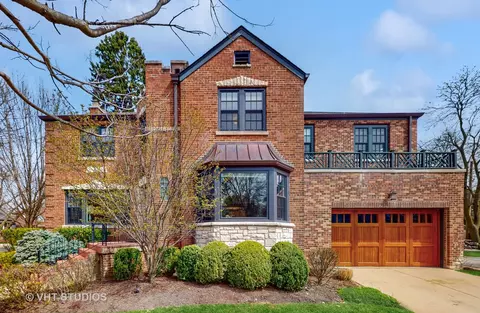 5855 N Forest Glen Ave, Chicago, IL 60646