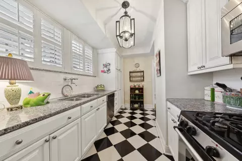 Kitchen - 210 E Pearson St #2D, Chicago, IL 60611 photo 2 of 3