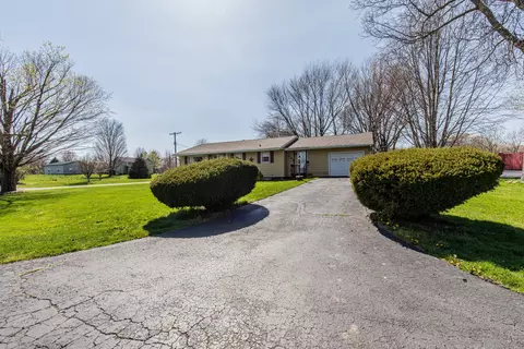 Exterior - 633 S Park St, Sheffield, IL 61361 photo 3 of 12
