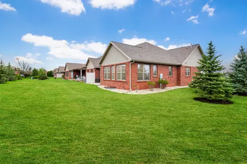Exterior - 1425 Pine Forest Dr, Normal, IL 61761 photo 7 of 10