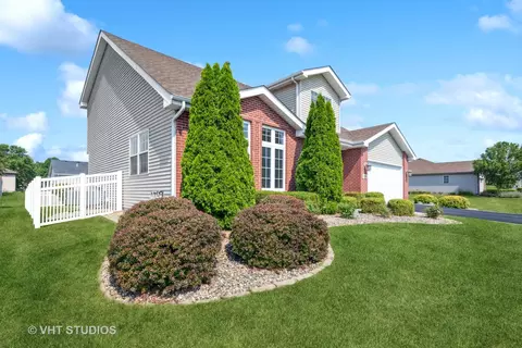 Exterior - 1539 Sawgrass Ln, Beecher, IL 60401 photo 3 of 7