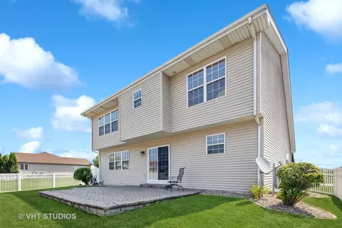 Exterior - 1539 Sawgrass Ln, Beecher, IL 60401 photo 7 of 7