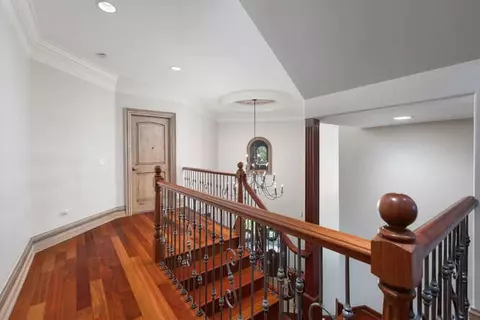 Entry Way - 720 Willow Rd, Naperville, IL 60540 photo 6 of 8