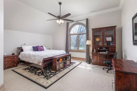 Bedroom - 720 Willow Rd, Naperville, IL 60540 photo 3 of 7