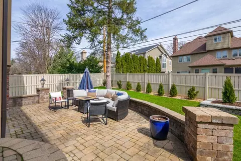 Exterior - 720 Willow Rd, Naperville, IL 60540 photo 4 of 4