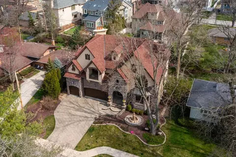 View/Area - 720 Willow Rd, Naperville, IL 60540 photo 4 of 4