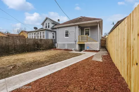 10747 S Forest Ave, Chicago, IL 60628 photo 17