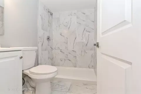10747 S Forest Ave, Chicago, IL 60628 photo 12