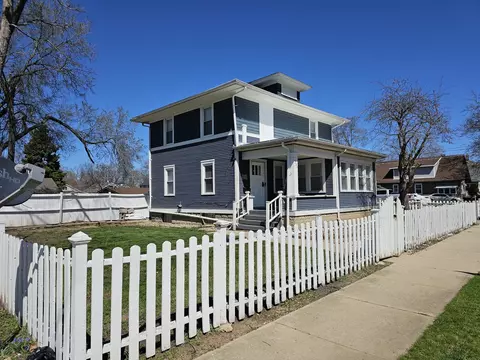 706 George Ave, Aurora, IL 60505