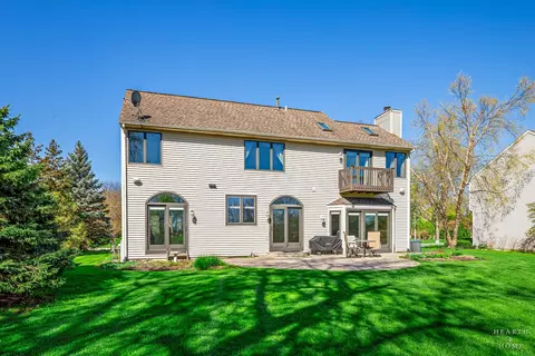 Exterior - 1485 Stonegate Rd, Algonquin, IL 60102 photo 4 of 8