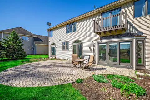 Exterior - 1485 Stonegate Rd, Algonquin, IL 60102 photo 6 of 8