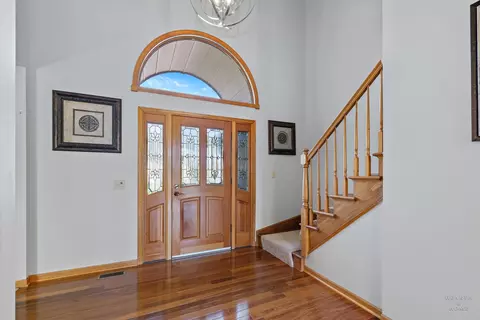 Entry Way - 1485 Stonegate Rd, Algonquin, IL 60102 photo 2 of 2