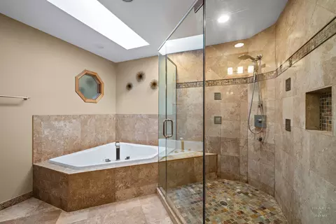 Bath - 1485 Stonegate Rd, Algonquin, IL 60102 photo 5 of 7