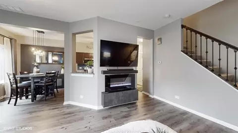Living - 1695 Spaulding Rd, Bartlett, IL 60103 photo 3 of 3