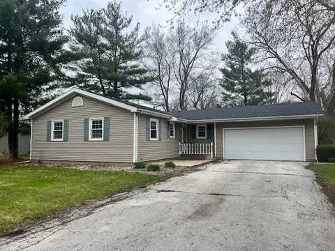 14644 Brian Dr, Bloomington, IL 61705