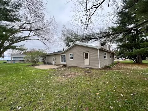 Exterior - 14644 Brian Dr, Bloomington, IL 61705 photo 4 of 4