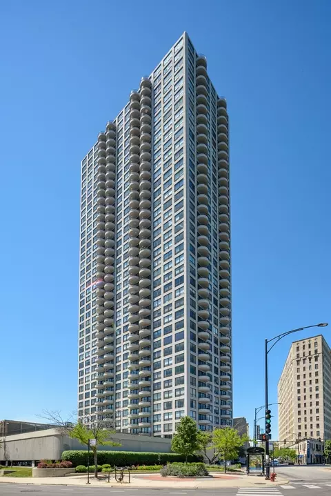 2020 N Lincoln Park W #10H, Chicago, IL 60614