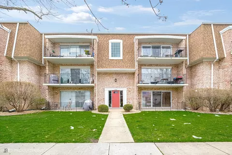 8704 Mobile Ave #F, Oak Lawn, IL 60453