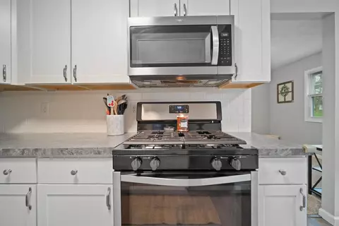 Kitchen - 14612 Brian Dr, Bloomington, IL 61705 photo 2 of 4