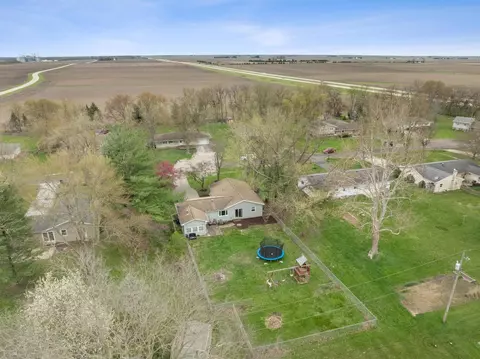 View/Area - 14612 Brian Dr, Bloomington, IL 61705 photo 3 of 6