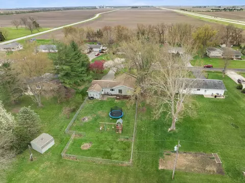 View/Area - 14612 Brian Dr, Bloomington, IL 61705 photo 2 of 6