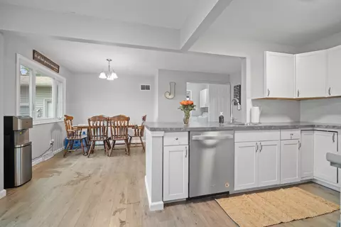 Kitchen - 14612 Brian Dr, Bloomington, IL 61705 photo 3 of 4