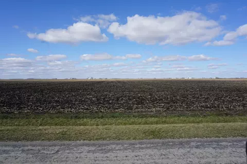750 E 2950 North Rd N, Clifton, IL 60927