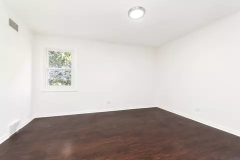 Bedroom - 17113 Holmes Ave, Hazel Crest, IL 60429 photo 5 of 5