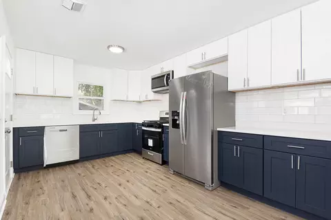 Kitchen - 17113 Holmes Ave, Hazel Crest, IL 60429 photo 1 of 3