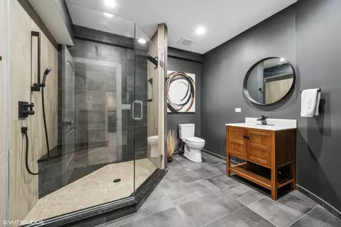 Bath - 2344 Dewes St, Glenview, IL 60025 photo 4 of 4