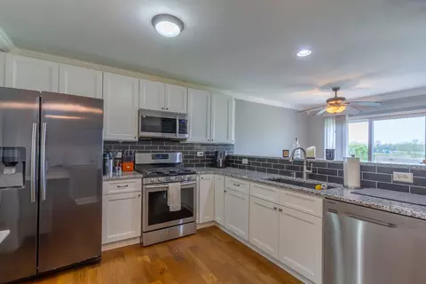 Kitchen - 10909 Cape Cod Ln, Huntley, IL 60142 photo 1 of 1