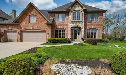 26 W228 Enders Ln, Winfield, IL 60190