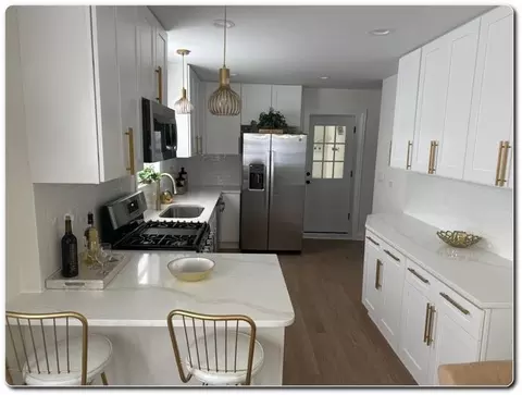 Kitchen - 10736 S Sangamon St, Chicago, IL 60643 photo 2 of 2
