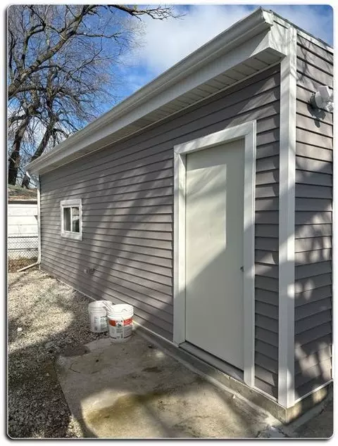 Exterior - 10736 S Sangamon St, Chicago, IL 60643 photo 4 of 4