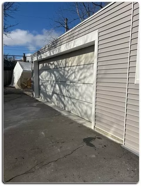 Exterior - 10736 S Sangamon St, Chicago, IL 60643 photo 3 of 4