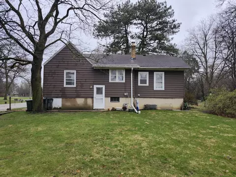 48 Park Dr, Glenview, IL 60025 photo 2
