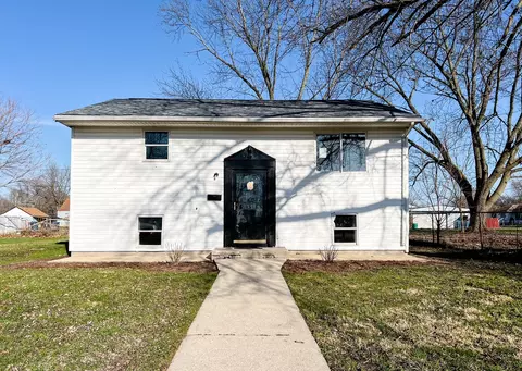 438 N Cottage Ave, Kankakee, IL 60901