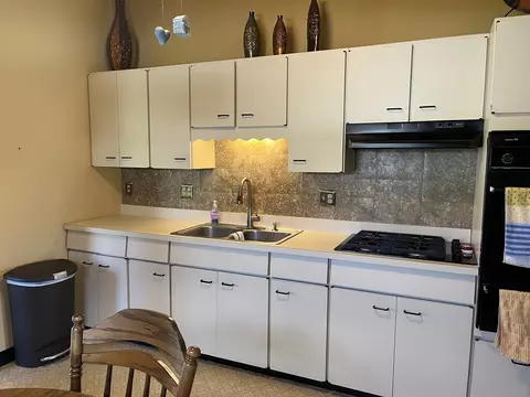 360 E Benton St, Oswego, IL 60543 photo 10