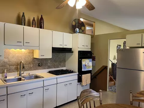 360 E Benton St, Oswego, IL 60543 photo 9