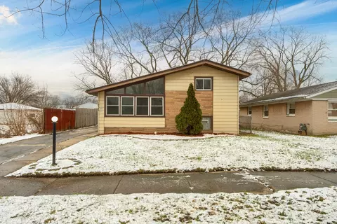 16549 Winchester Ave, Markham, IL 60428 photo 1
