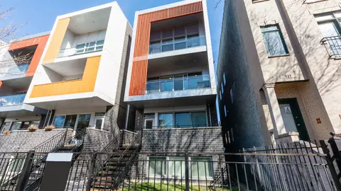 925 N Hermitage Ave #2, Chicago, IL 60622