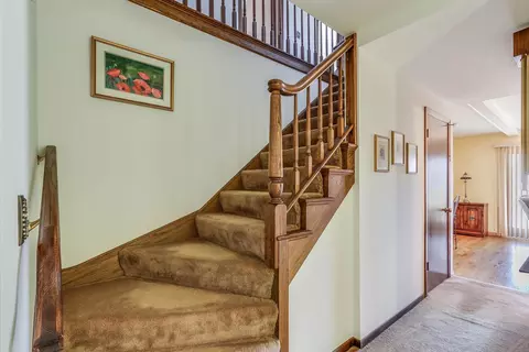 153 Williamsburg Dr, Bartlett, IL 60103 photo 4