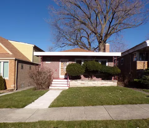 9147 S Clyde Ave, Chicago, IL 60617