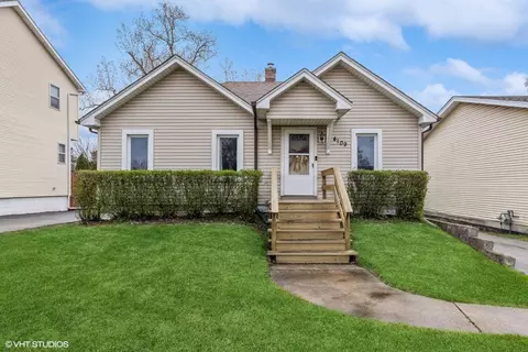 4109 N Park St, Westmont, IL 60559