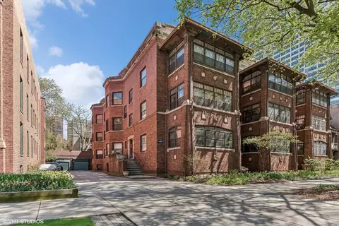 5525 S Hyde Park Blvd #2, Chicago, IL 60637